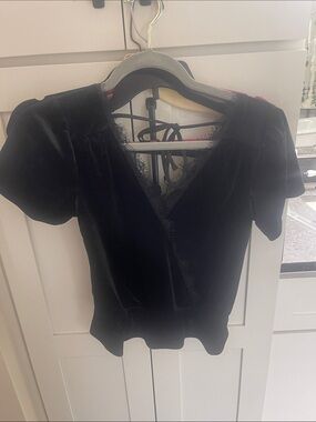 Abercrombie & Fitch Black Velvet V-Neck Lace-Trim Blouse
